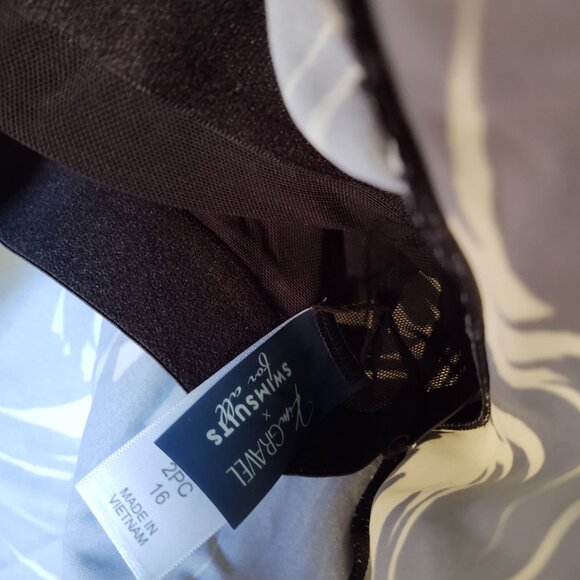 Kim Gravel x Swimsuits For All Scoop Neck Tankini Top Bike Shorts 6368 Black Whi - Picture 8 of 9